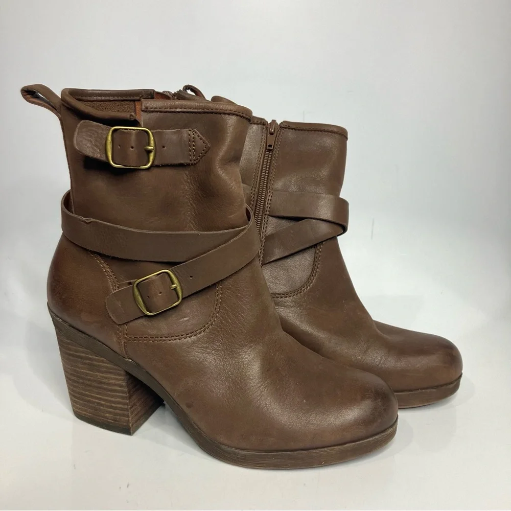 Lucky Brand Orenzo brown leather boots block heel buckle women’s size 8.5 trendy